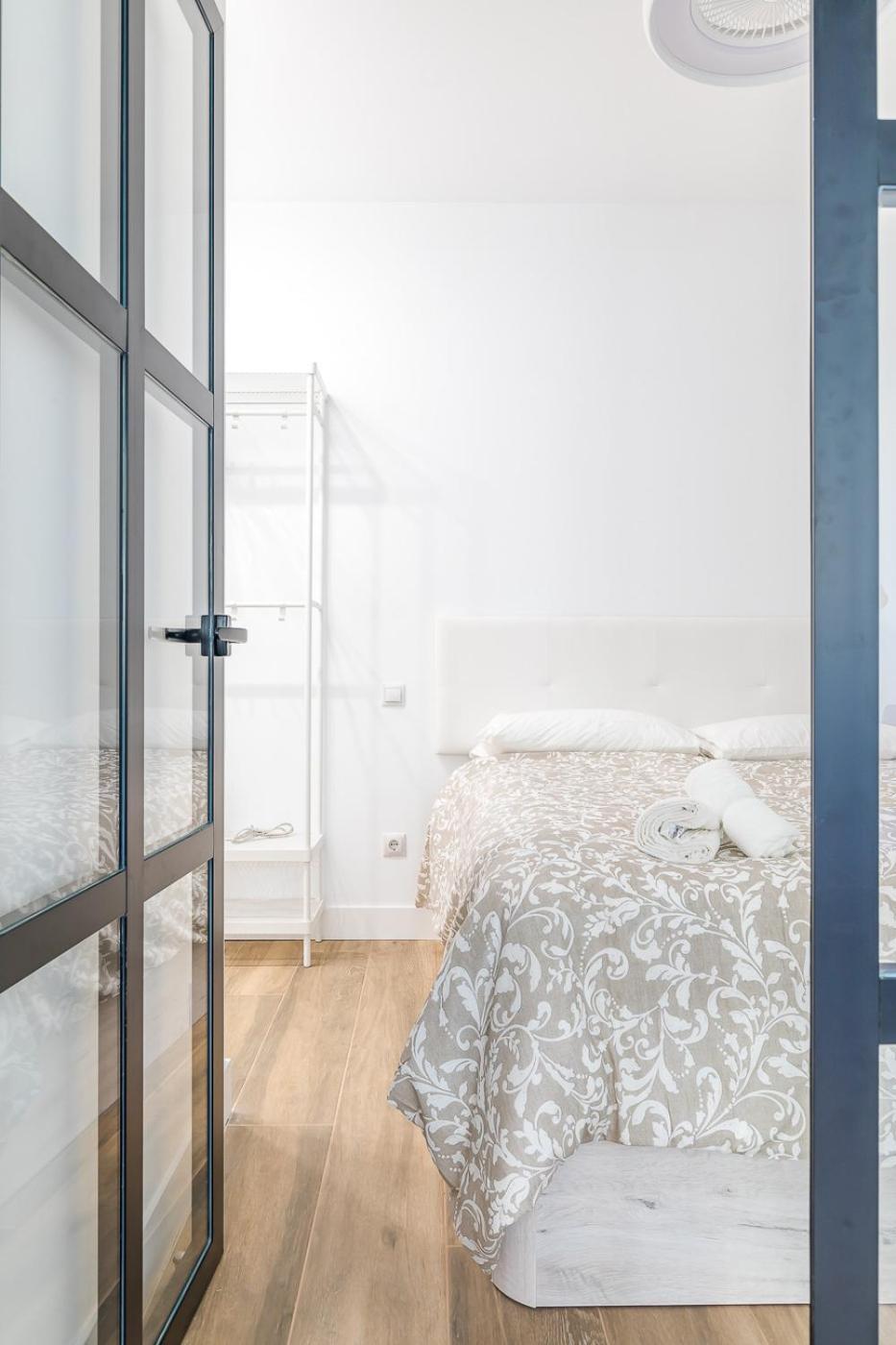 Arturo Soria Apartments1 Мадрид Экстерьер фото